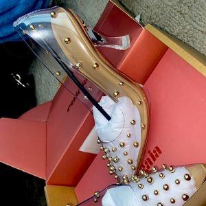 New never worn Cult Gaia Bijan Pump